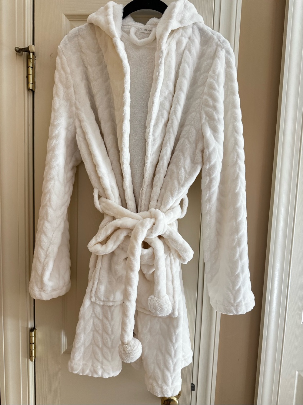 Cozy Hooded Plush Robe with Pom-Tie Belt – White